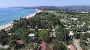 Гостиница Campeggio Villaggio Sos Flores  Тортоли